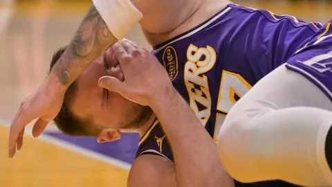 “国际乒联最新世界排名：新华网揭晓”